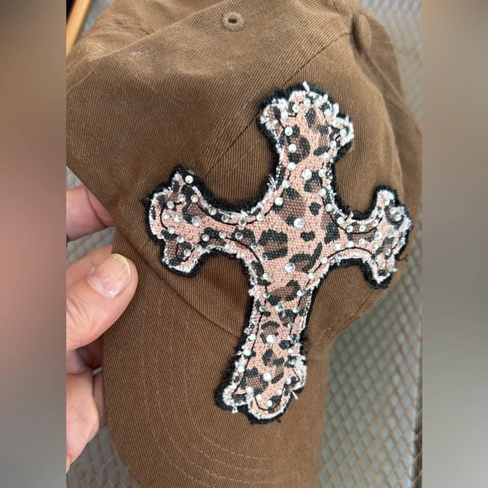 Brown Women's Cap with Leopard Sequin Cross - Picture 2 of 4